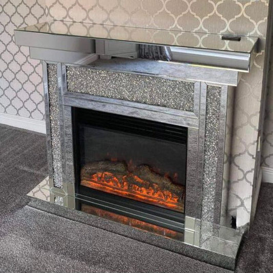 Mirrored Fireplace Surrounds: The Perfect Blend of Functionality and Style